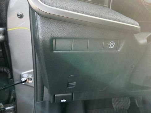 New 2026 Nissan Kicks SV image 13