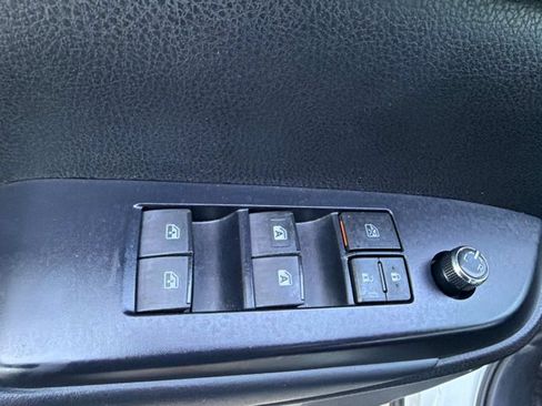 Used 2018 Toyota Highlander XLE FWD image 9