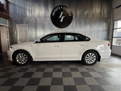 Used 2015 Volkswagen Passat 1.8T Wolfsburg Edition FWD image 5