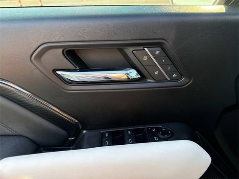 Used 2023 GMC Canyon AT4X image 20