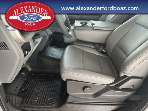 New 2026 Ford F250 XL w/ XL Off-Road Package AWD/4WD image 13
