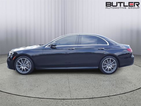 Used 2022 Mercedes-Benz E 450 4MATIC Sedan image 3