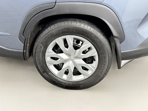 Certified 2023 Toyota Corolla Cross L AWD/4WD image 9
