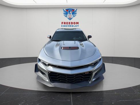 Used 2022 Chevrolet Camaro LT w/ Redline Edition RWD image 9