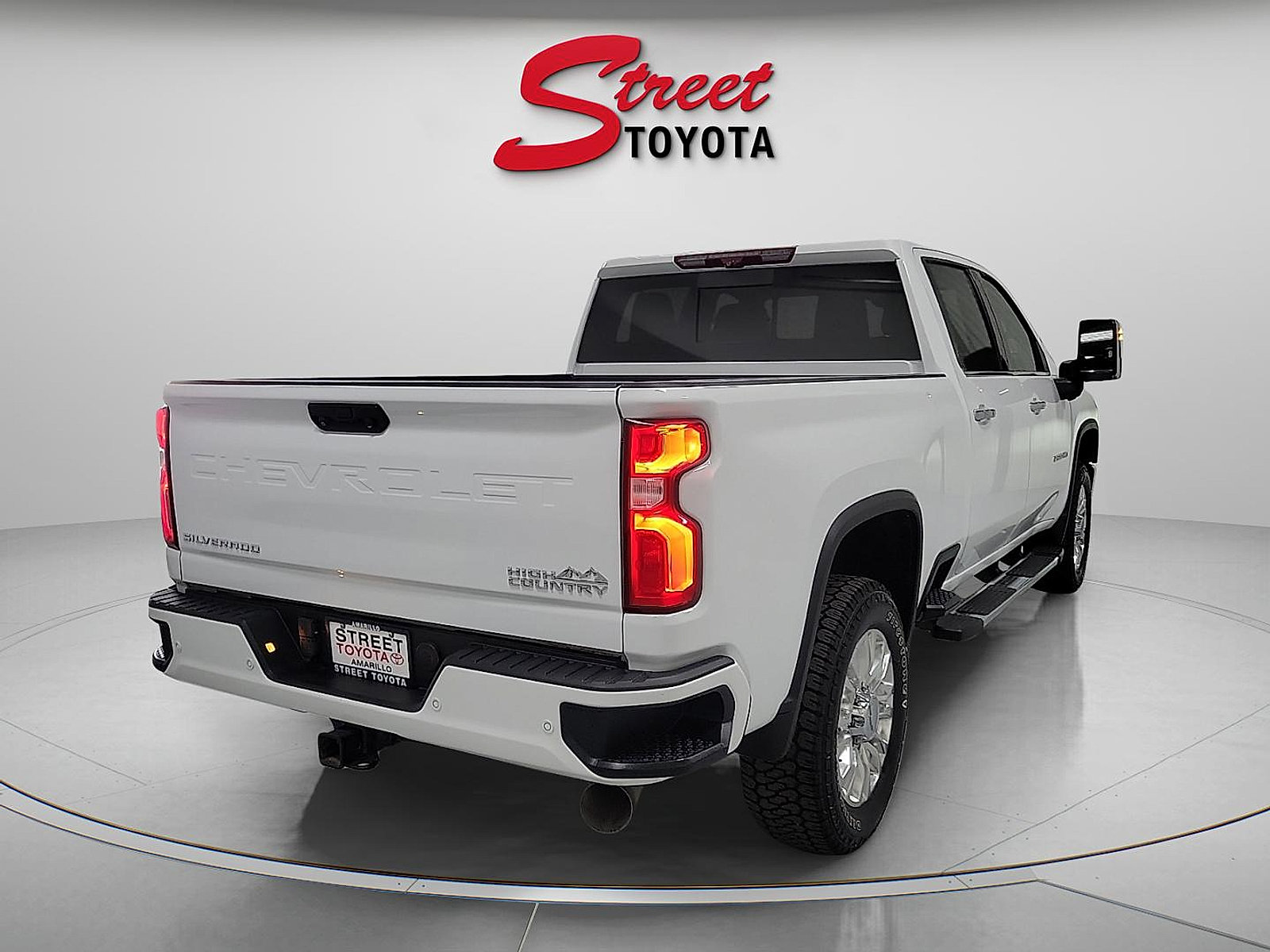 Used 2020 Chevrolet Silverado 2500 High Country AWD/4WD image 4