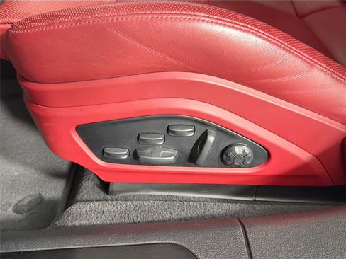 Certified 2022 Porsche Panamera GTS AWD/4WD image 32