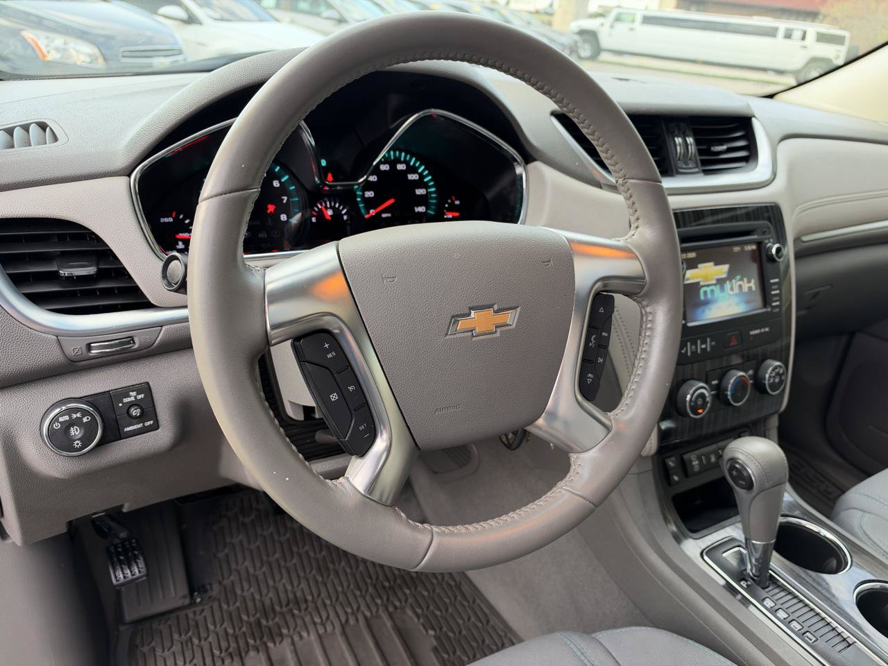 Used 2014 Chevrolet Traverse LT w/ All-Star Edition AWD/4WD image 3
