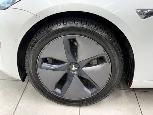 Used 2018 Tesla Model 3 Long Range RWD image 32