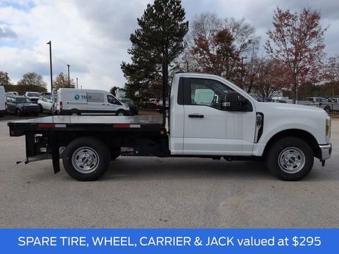 Used 2024 Ford F250 XL w/ XL Chrome Package image 4