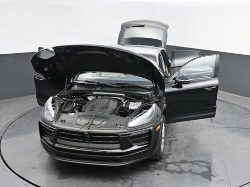 New 2025 Porsche Macan image 48