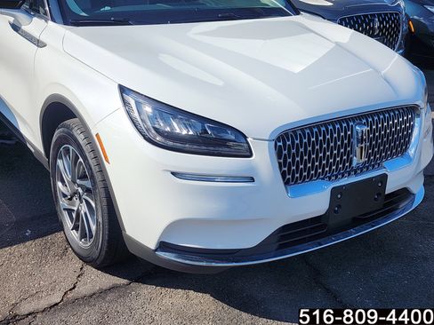 Used 2022 Lincoln Corsair AWD w/ Equipment Group 101A image 2