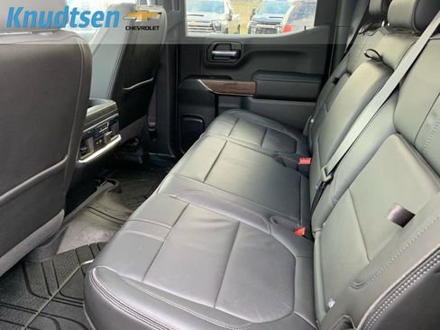 Used 2019 Chevrolet Silverado 1500 High Country w/ Technology Package image 18