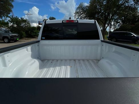 Used 2025 RAM 1500 Laramie AWD/4WD image 26