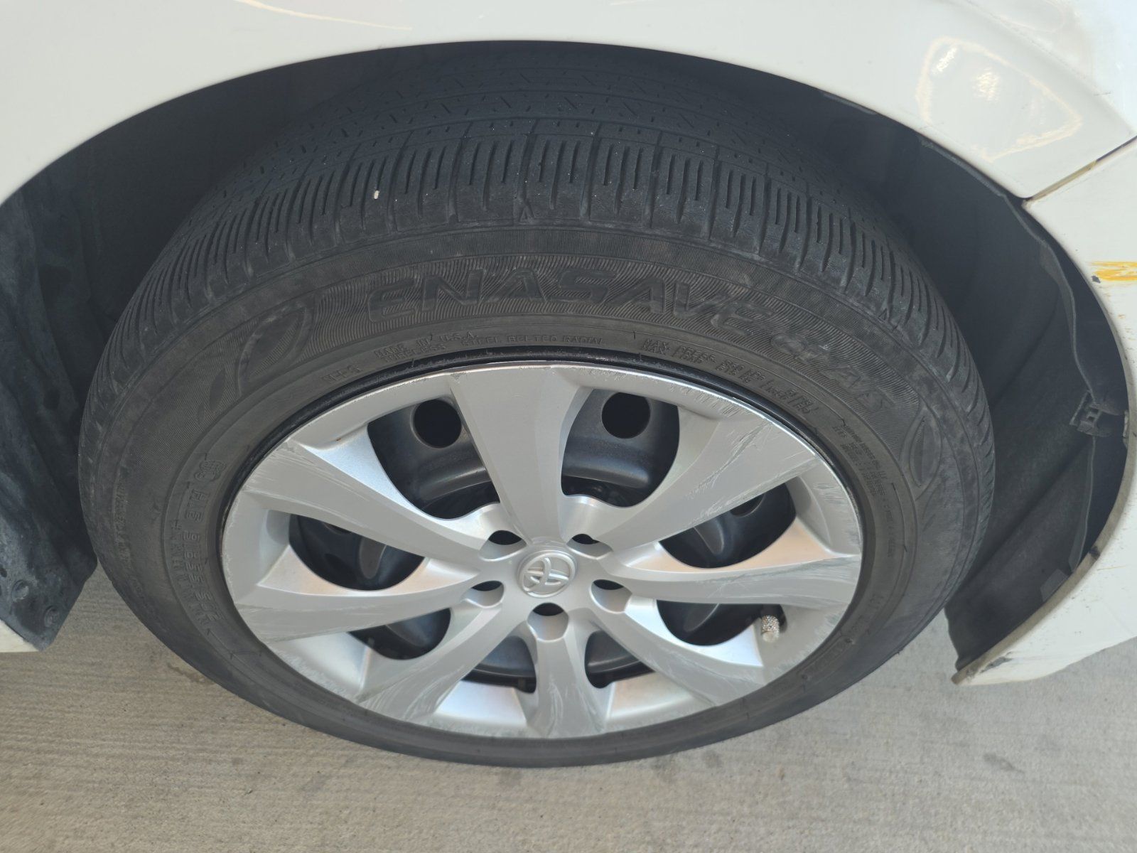 Used 2021 Toyota Corolla LE FWD image 18