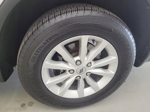 Used 2019 Dodge Durango SXT AWD/4WD image 31