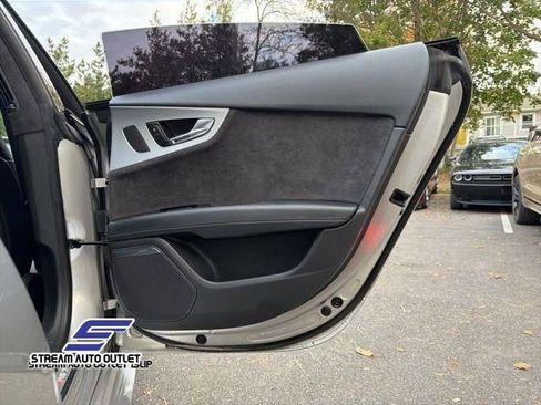 Used 2016 Audi RS 7 Prestige image 21