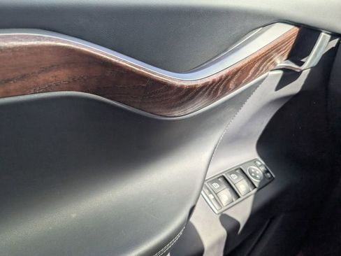 Used 2021 Tesla Model X Long Range image 27