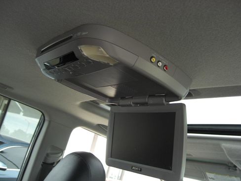 Used 2009 Toyota Highlander Sport FWD image 18