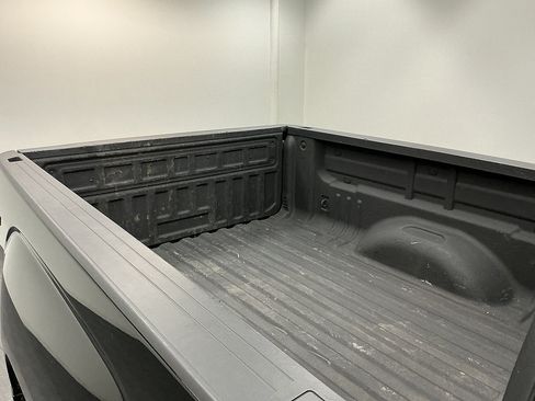 Used 2017 GMC Canyon SLE w/ SLE Convenience Package AWD/4WD image 27
