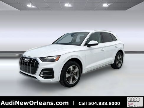 Certified 2023 Audi Q5 Premium w/ Convenience Package AWD/4WD image 1