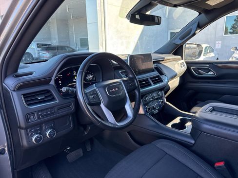 Used 2022 GMC Yukon SLE image 16