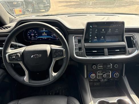 Used 2023 Chevrolet Tahoe Z71 w/ Luxury Package AWD/4WD image 12