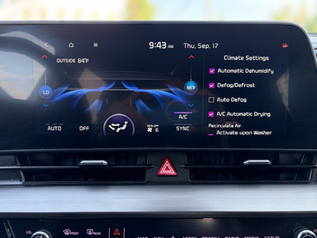 Certified 2024 Kia Sportage EX FWD image 31