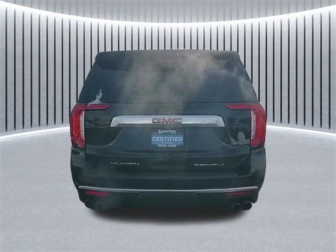 Certified 2021 GMC Yukon Denali image 4