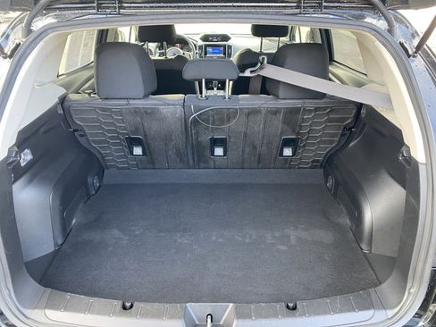 Used 2023 Subaru Crosstrek 2.0i image 32