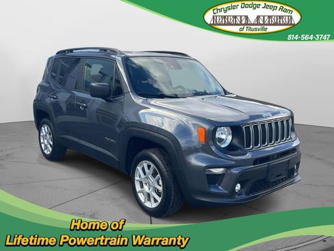 Used 2022 Jeep Renegade Latitude AWD/4WD image 4
