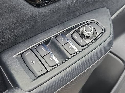 Used 2025 Subaru Forester Touring AWD/4WD image 31