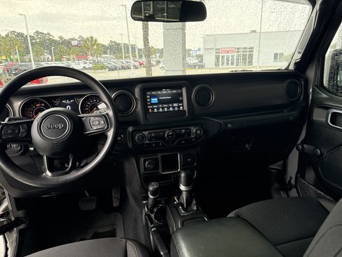 Used 2022 Jeep Wrangler Unlimited Sport AWD/4WD image 27