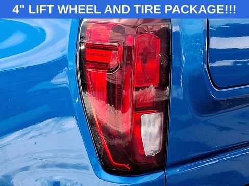 Used 2022 GMC Sierra 1500 Elevation w/ X31 Off-Road Package image 9