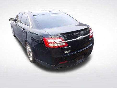 Used 2017 Ford Taurus Limited image 6