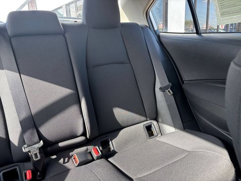 Used 2025 Toyota Corolla LE FWD image 30