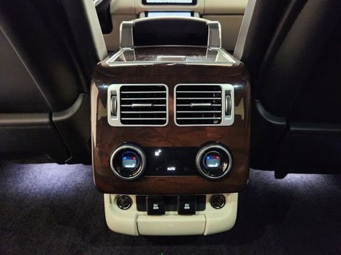 Used 2021 Land Rover Range Rover P525 Westminster Edition LWB image 31