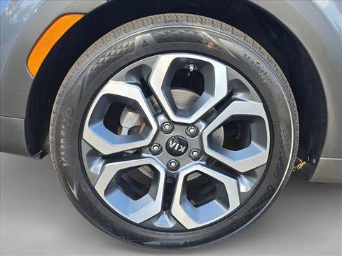 Used 2021 Kia Soul X-Line image 22