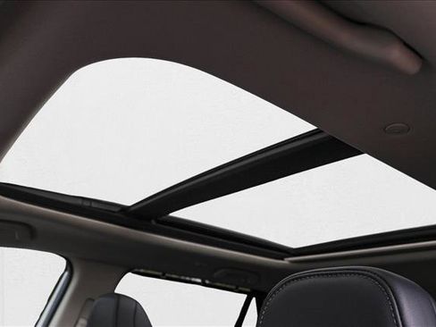 New 2025 Honda Pilot Touring image 22