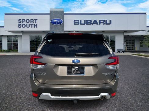 Used 2019 Subaru Forester Touring image 4