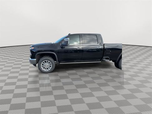 New 2025 Chevrolet Silverado 3500 LTZ w/ LTZ Premium Package image 5