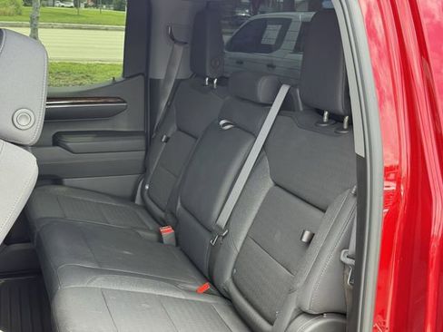 Used 2024 GMC Sierra 1500 Elevation image 29