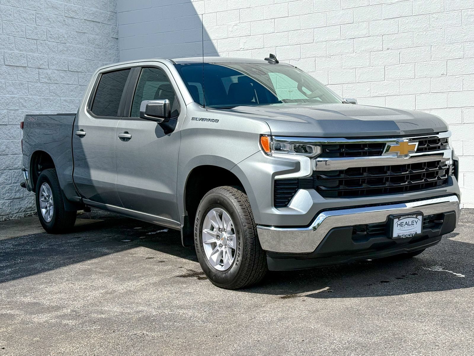 Certified 2026 Chevrolet Silverado 1500 LT AWD/4WD image 1