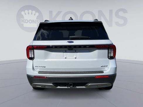 New 2025 Ford Explorer Active w/ Active Comfort Package image 5