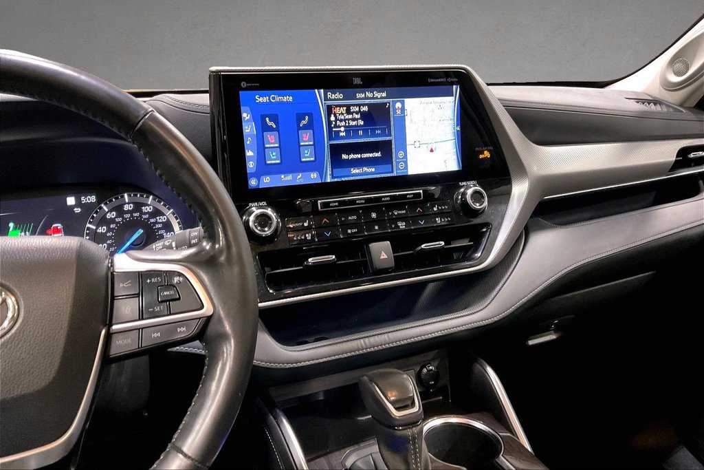 Used 2022 Toyota Highlander Platinum AWD/4WD image 10