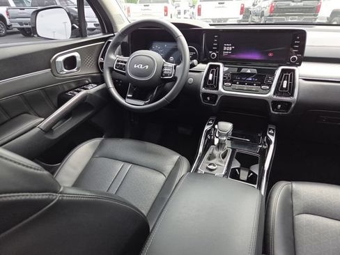 Used 2023 Kia Sorento SX AWD/4WD image 31