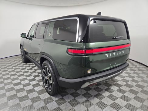 Used 2022 Rivian R1S Launch Edition image 3