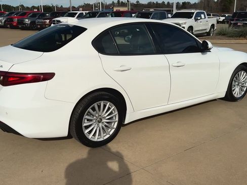 Used 2022 Alfa Romeo Giulia Sprint image 7