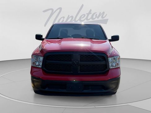 Used 2022 RAM 1500 Classic SLT RWD image 9