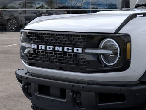 New 2026 Ford Bronco Badlands w/ Wildtrak Package AWD/4WD image 19