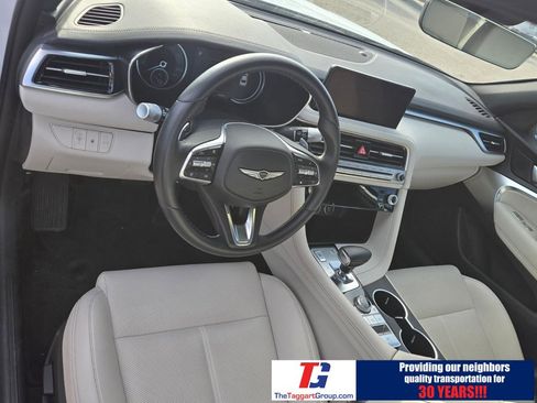 Used 2025 Genesis G70 2.5T image 2
